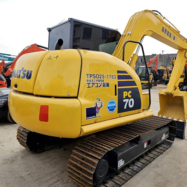 KOMATSU PC 70