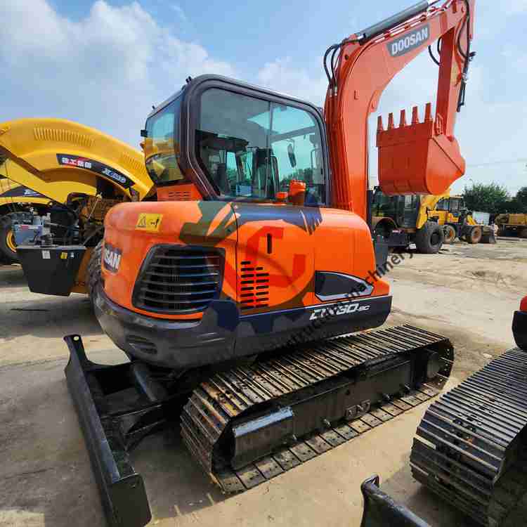 DOOSAN DX60-9c