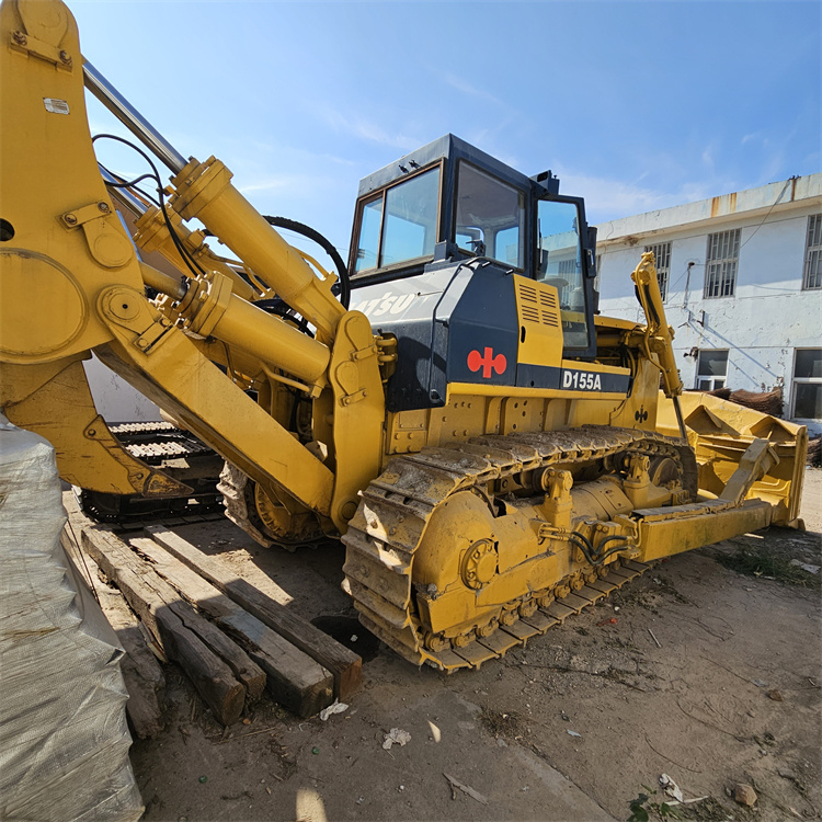 Komatsu D155A